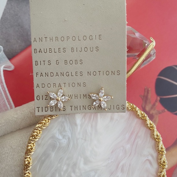 NWT Anthropologie crystal floral earrings - Picture 3 of 3